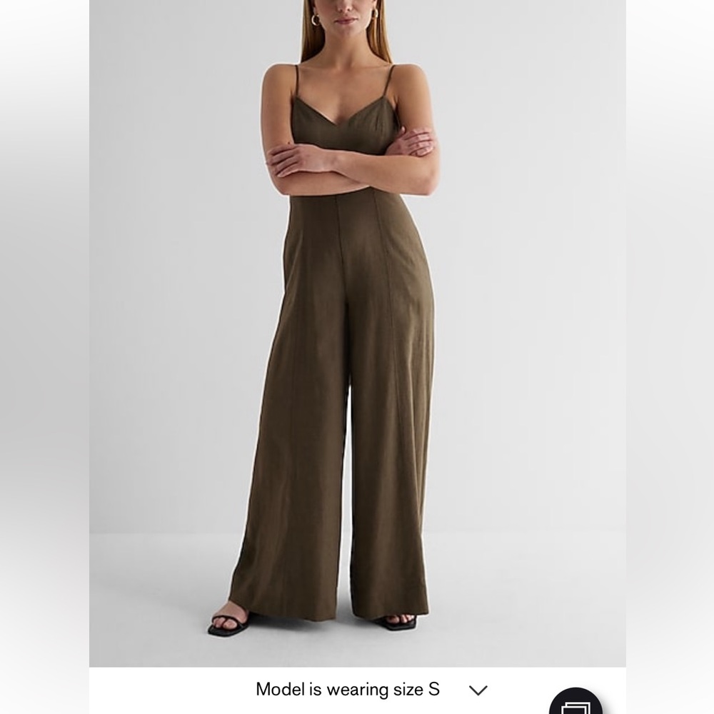 Olive green wide leg EXPRESS jumpsuit size S Never worn. Linen rayon material